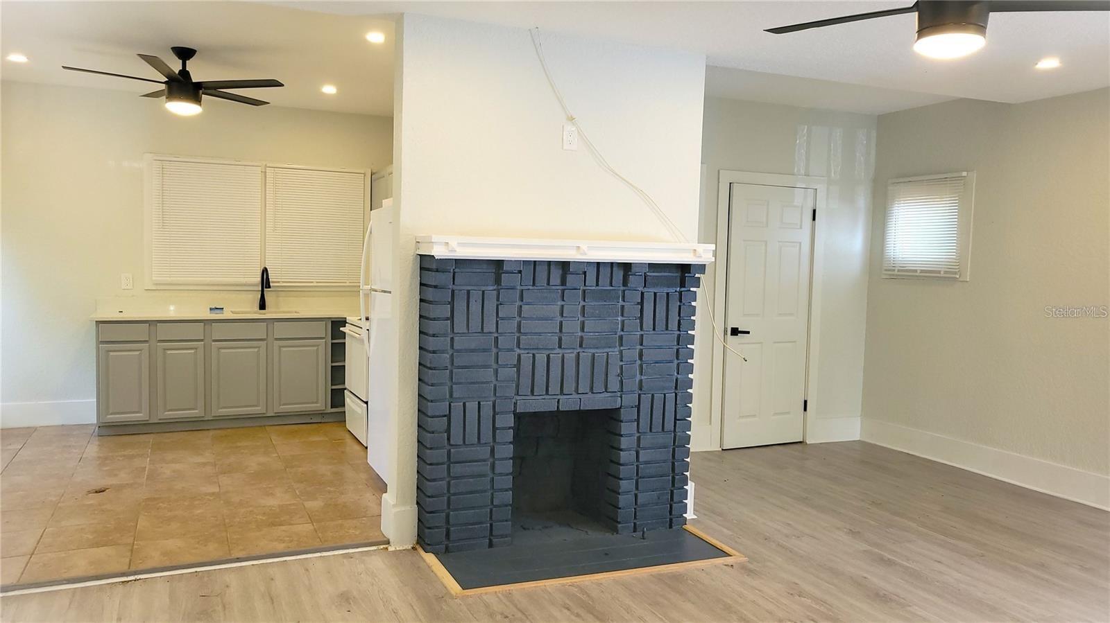 137 S STONE ST, DELAND, FL, 32720