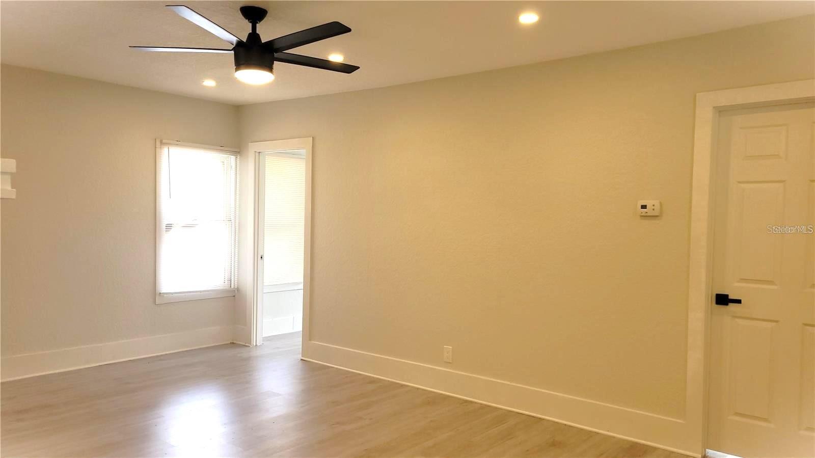 137 S STONE ST, DELAND, FL, 32720