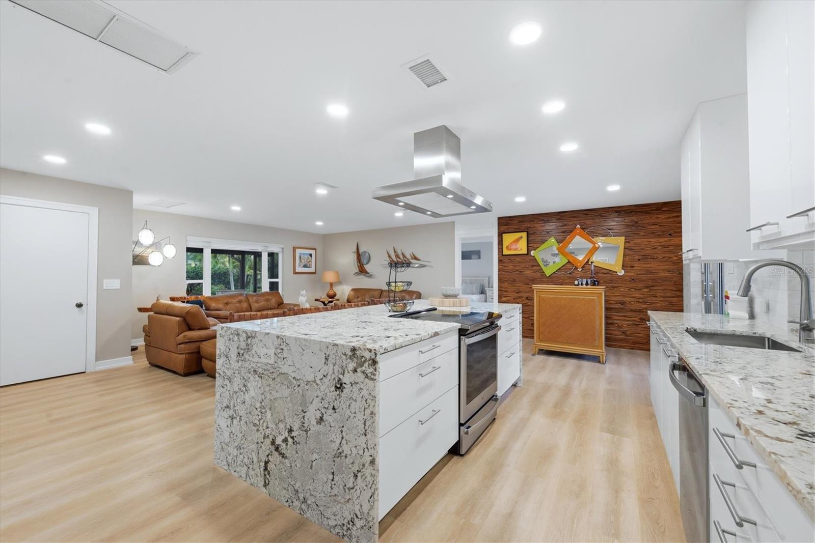 440 W GATE DR, VENICE, FL, 34285