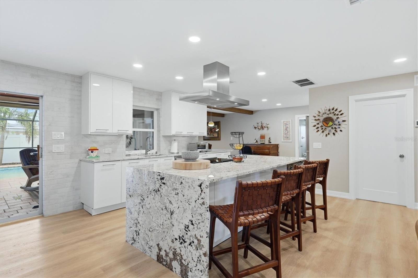 440 W GATE DR, VENICE, FL, 34285