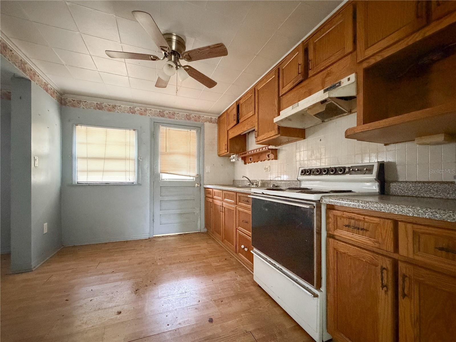 18720 NW 243RD ST, HIGH SPRINGS, FL, 32643