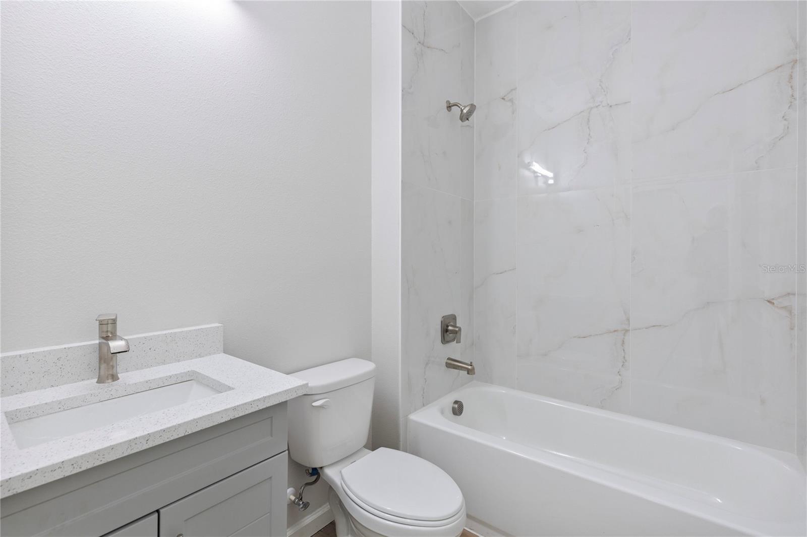 809 E 131ST AVE, TAMPA, FL, 33612