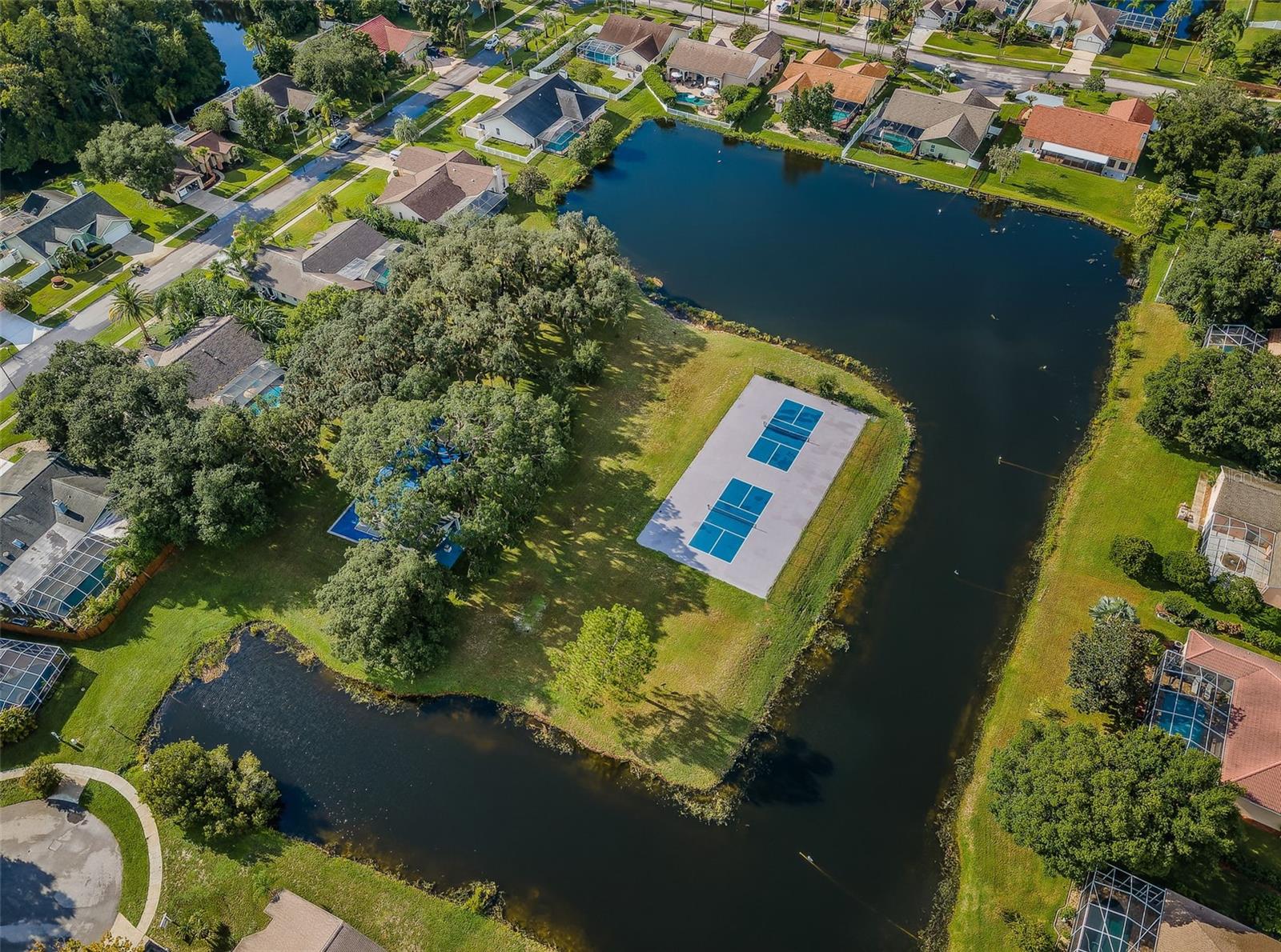 Whispering Lakes Park