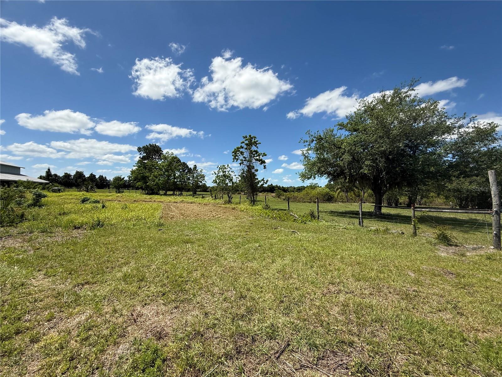 15816 MULLINS BLVD, UMATILLA, FL, 32784