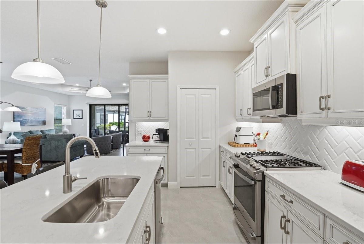 27507 JANZEN CT, ENGLEWOOD, FL, 34223