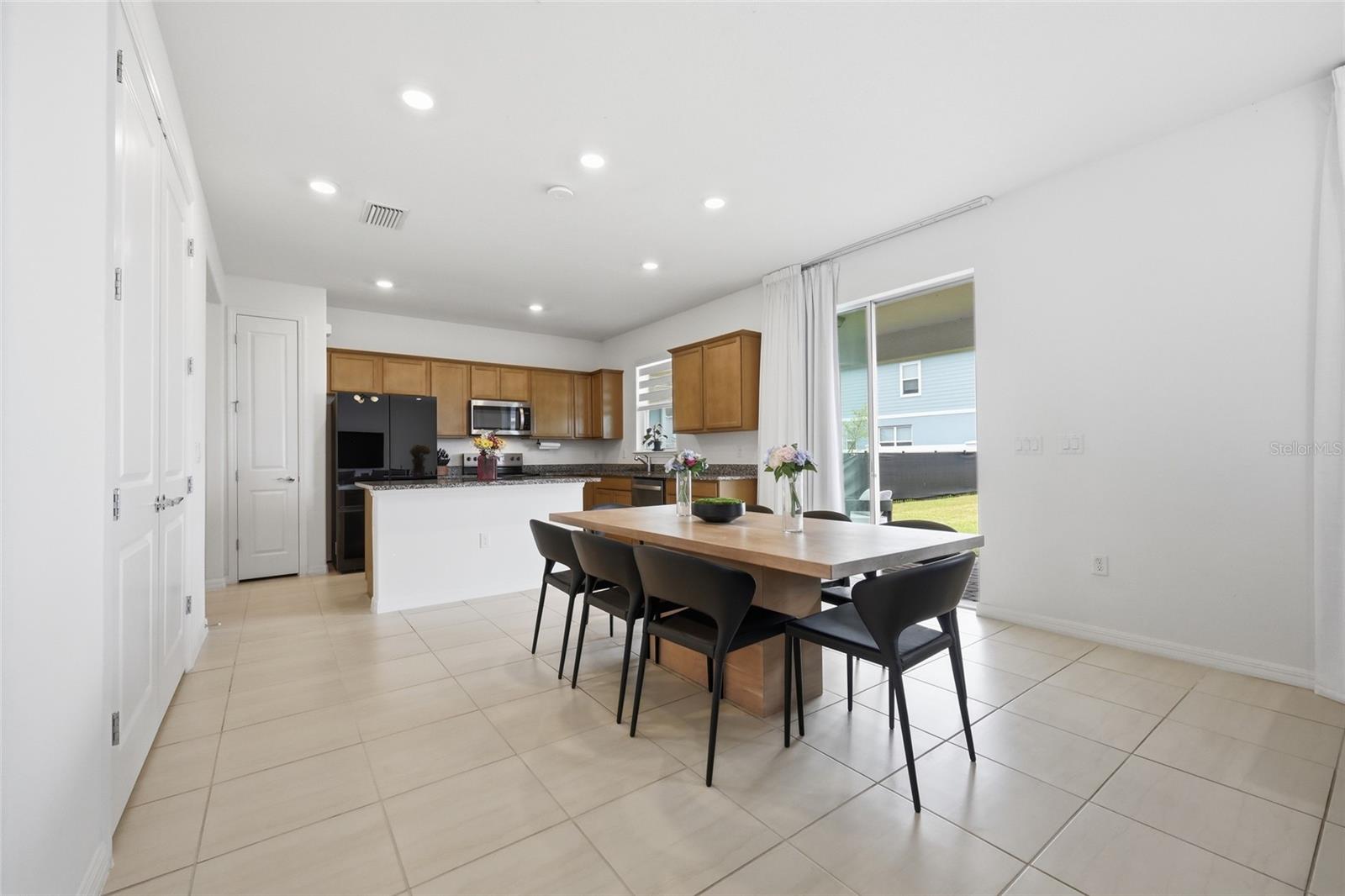 6711 WILLOW VIEW AVE, ORLANDO, FL, 32829