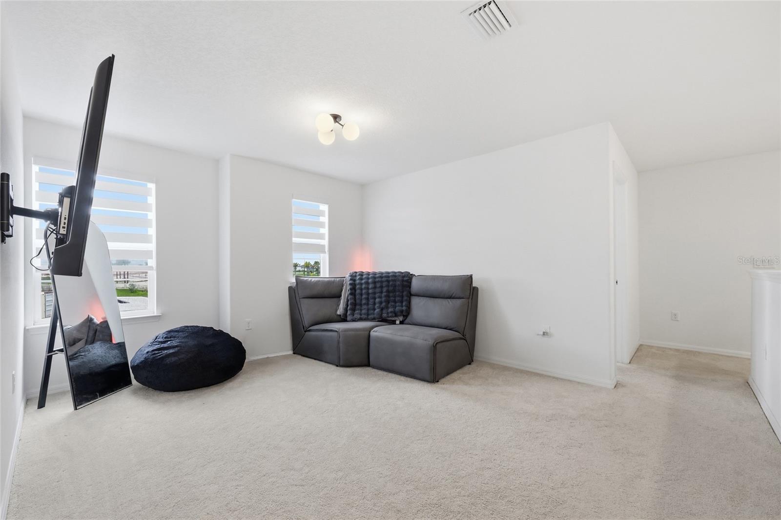 6711 WILLOW VIEW AVE, ORLANDO, FL, 32829