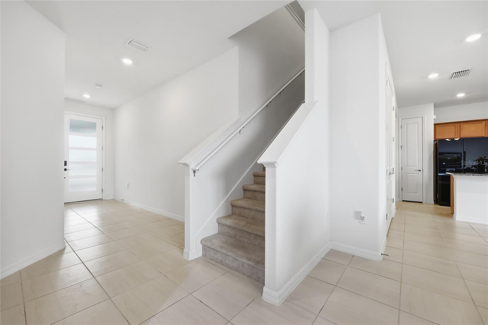6711 WILLOW VIEW AVE, ORLANDO, FL, 32829