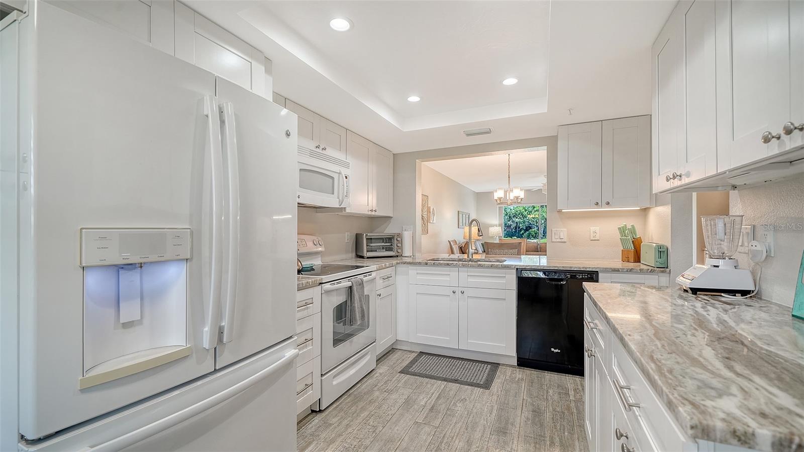 9320 CLUBSIDE CIR #2106, SARASOTA, FL, 34238
