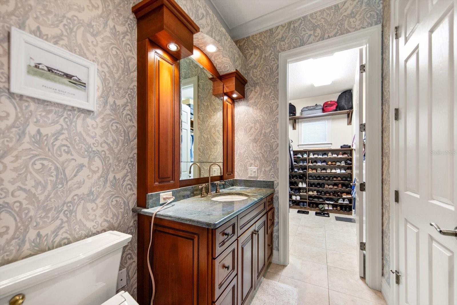 305 EASTLEIGH DR, BELLEAIR, FL, 33756