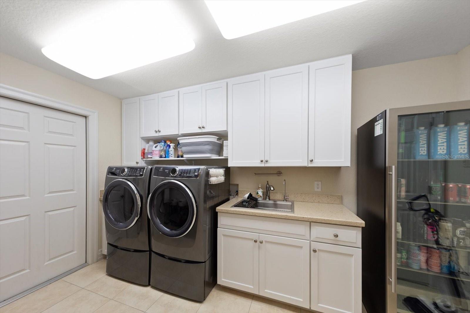 305 EASTLEIGH DR, BELLEAIR, FL, 33756