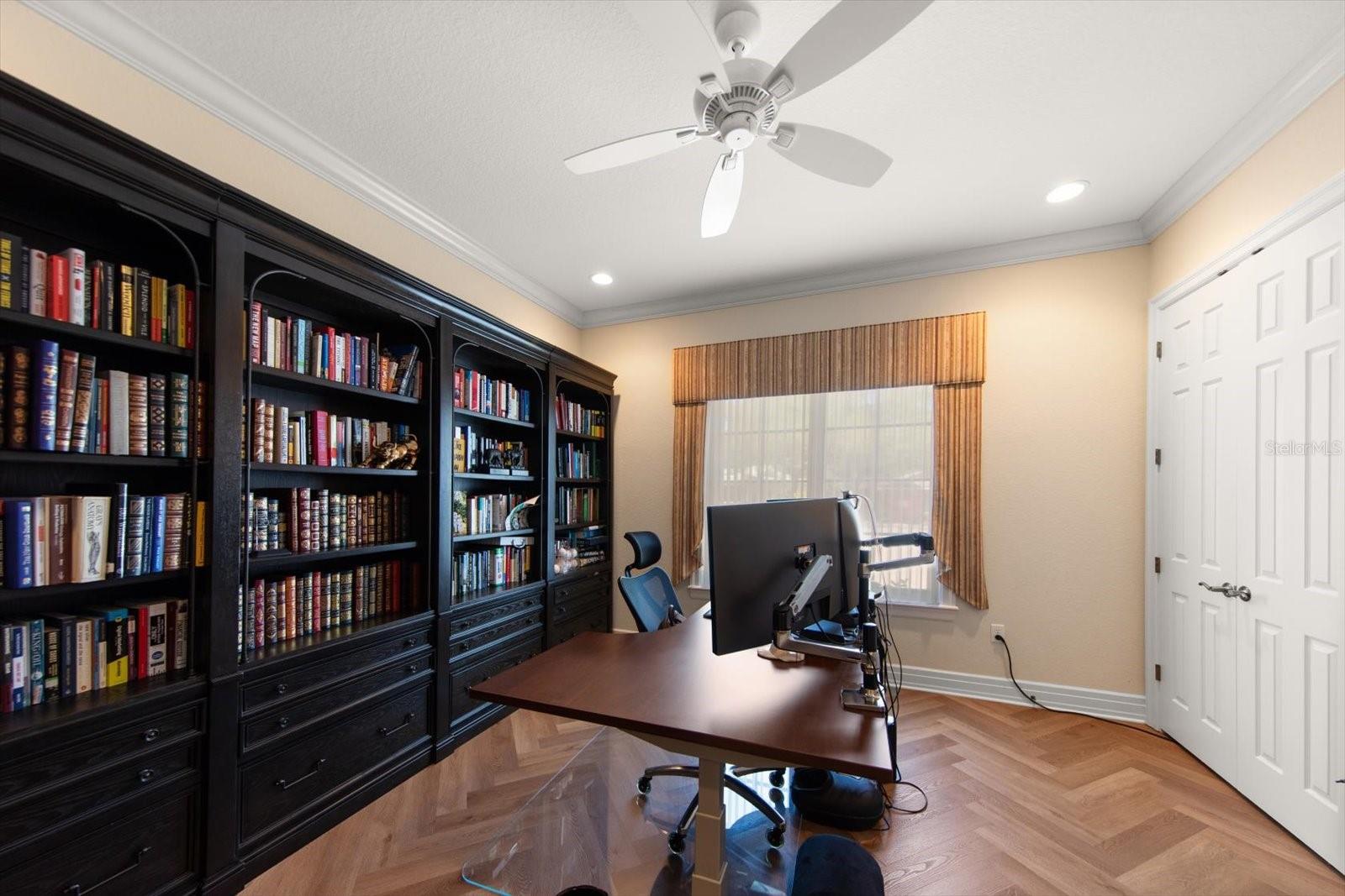 305 EASTLEIGH DR, BELLEAIR, FL, 33756