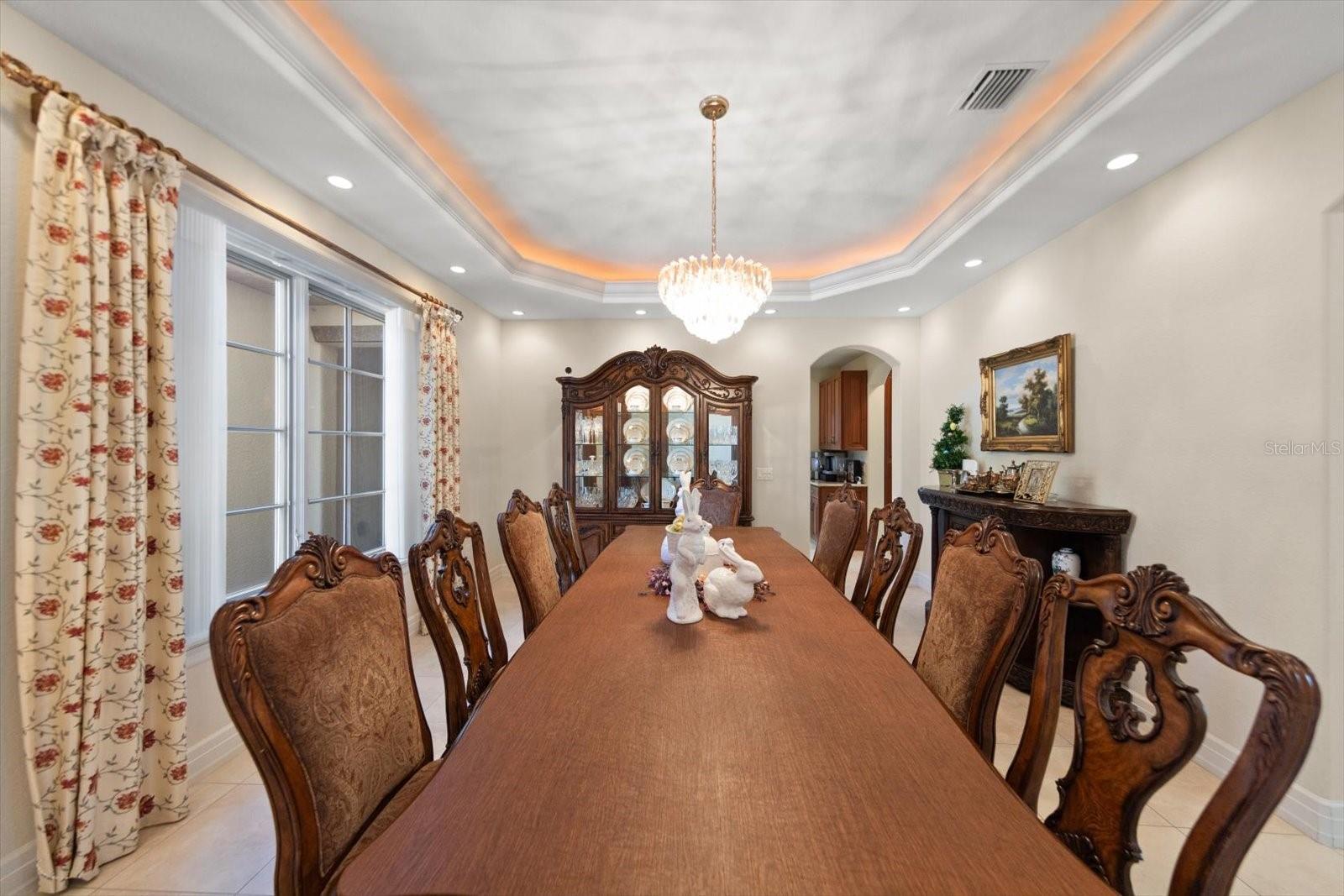305 EASTLEIGH DR, BELLEAIR, FL, 33756