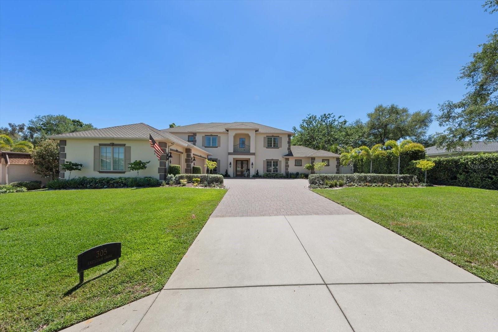 305 EASTLEIGH DR, BELLEAIR, FL, 33756