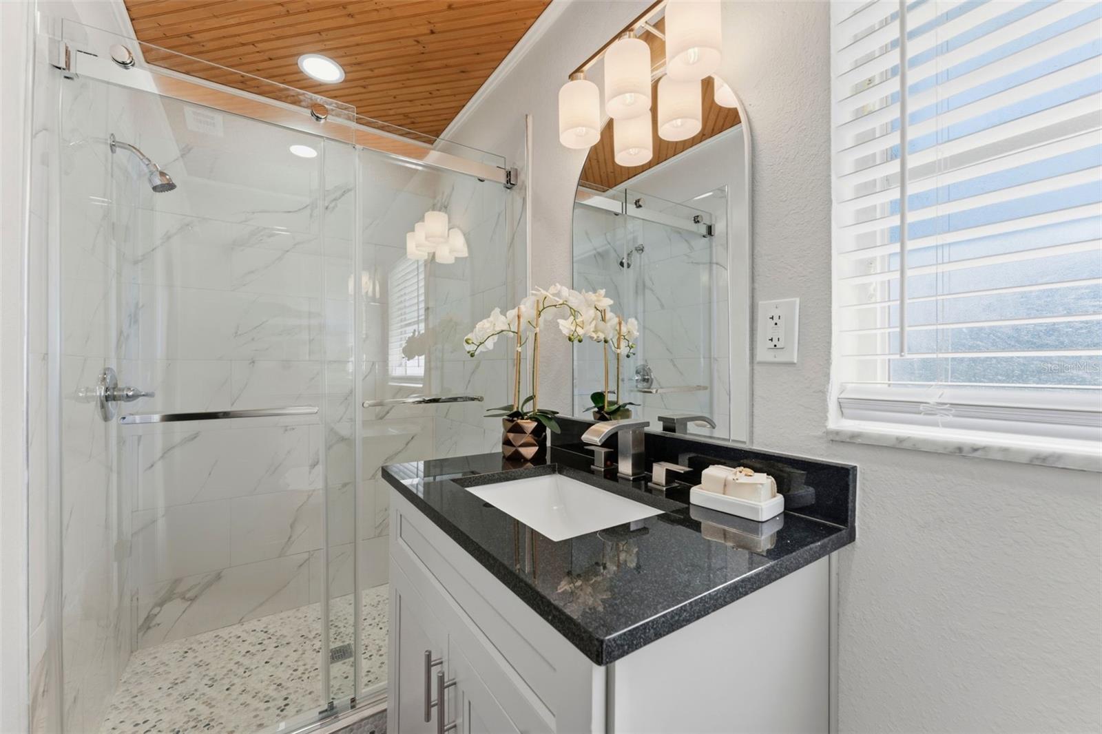 110 92ND AVE NE, ST PETERSBURG, FL, 33702