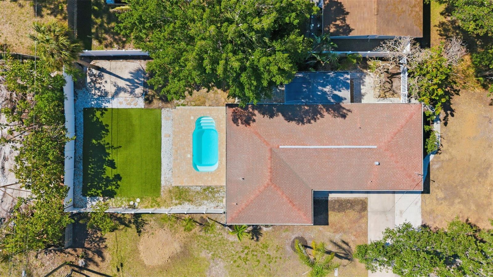 110 92ND AVE NE, ST PETERSBURG, FL, 33702