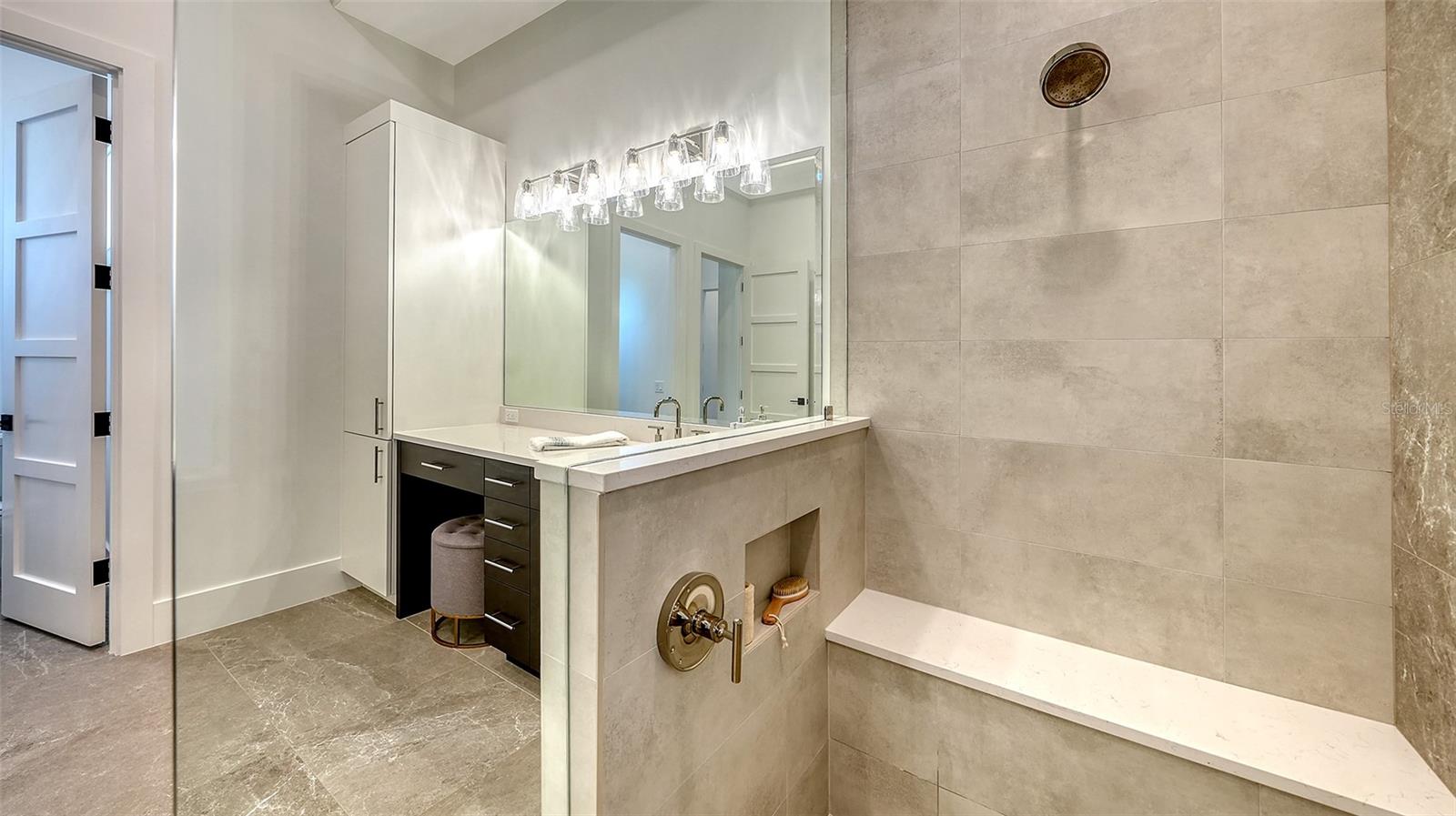 558 VENICE LN, SARASOTA, FL, 34242