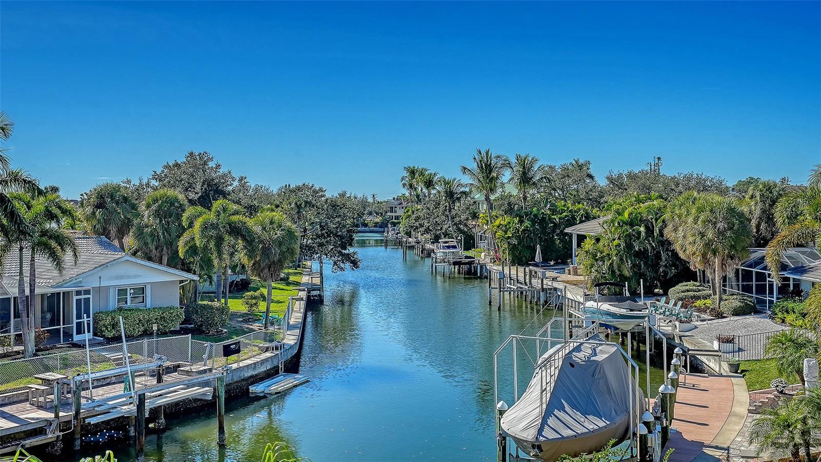 558 VENICE LN, SARASOTA, FL, 34242