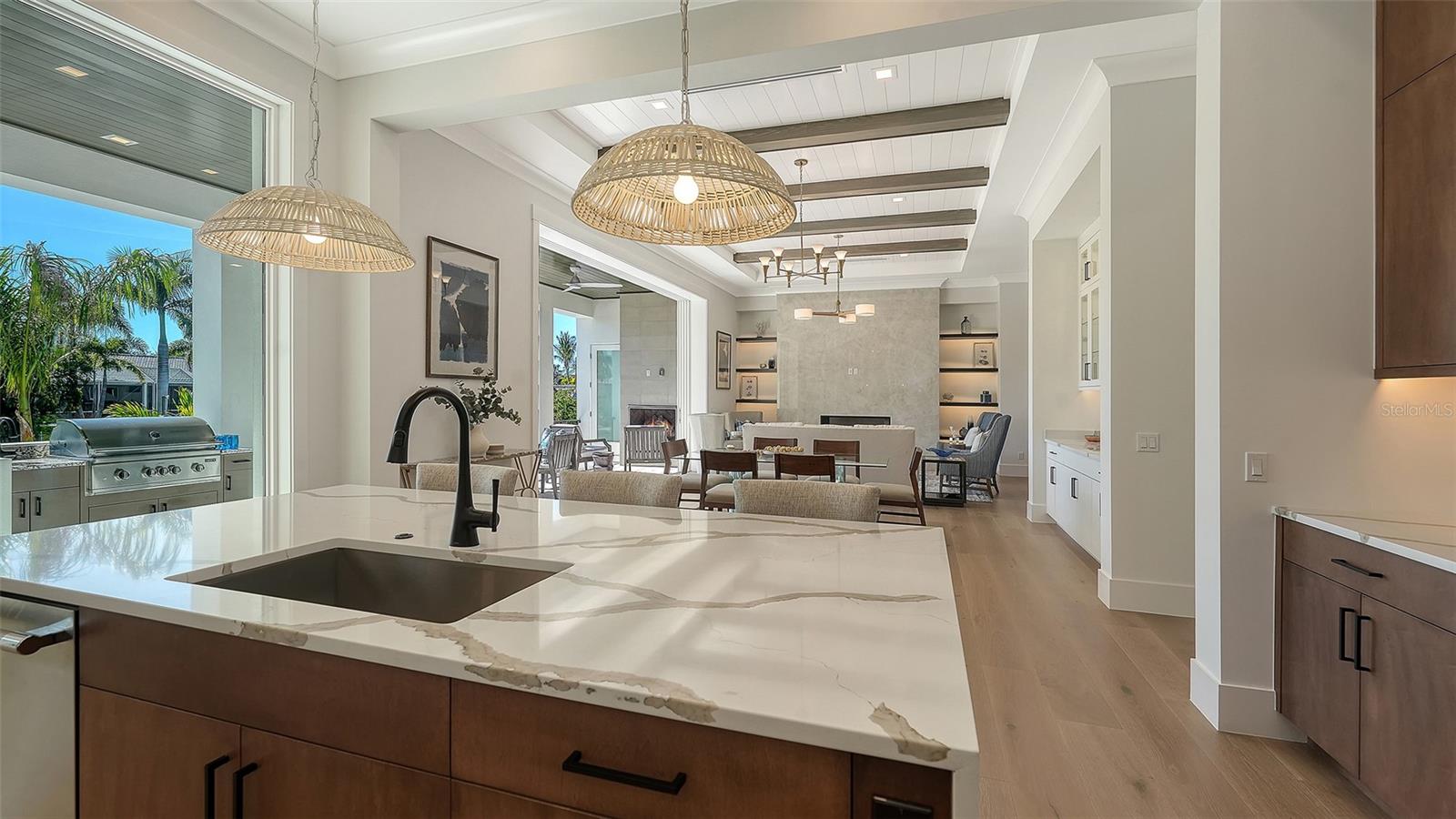 558 VENICE LN, SARASOTA, FL, 34242