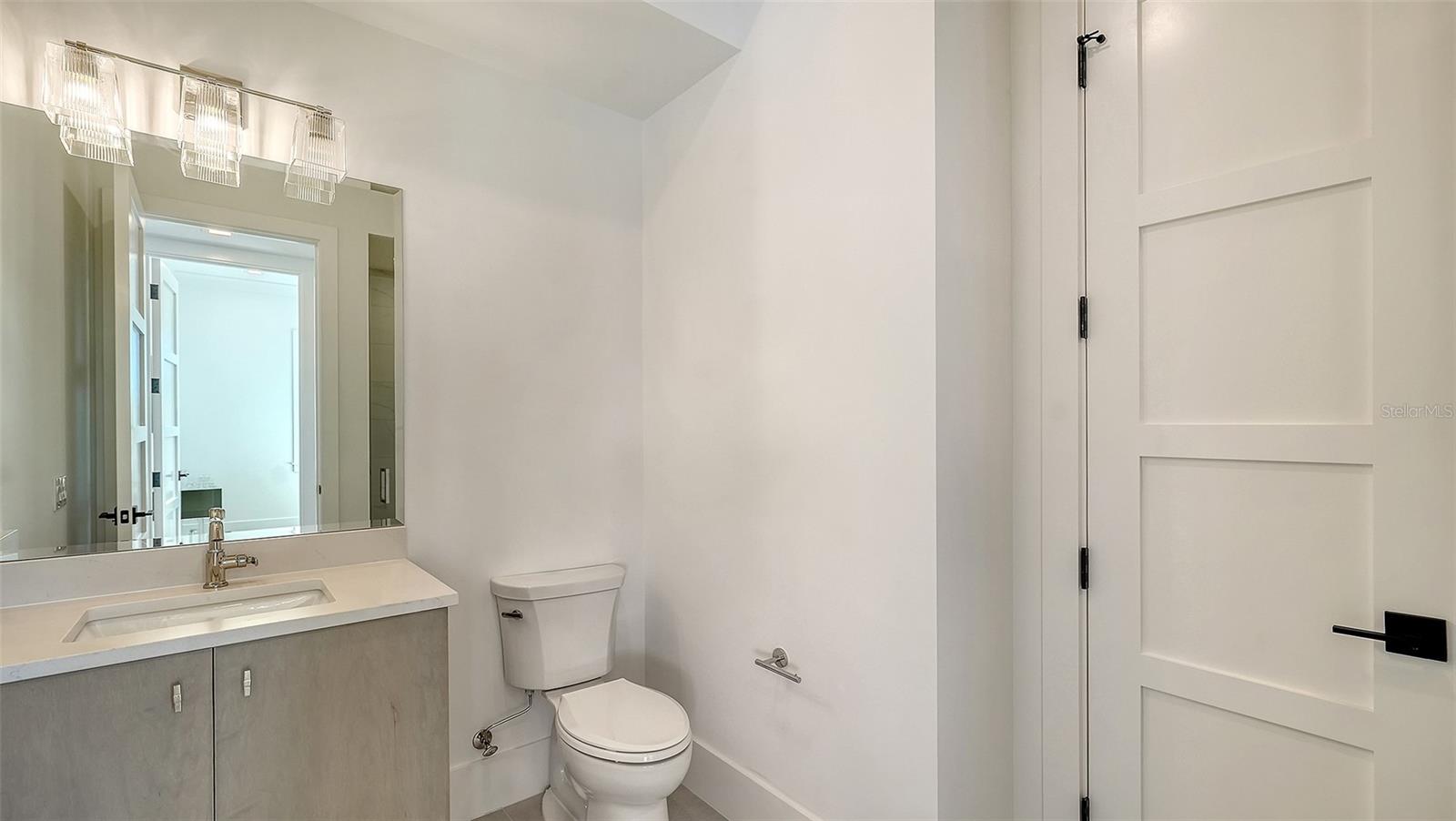 558 VENICE LN, SARASOTA, FL, 34242