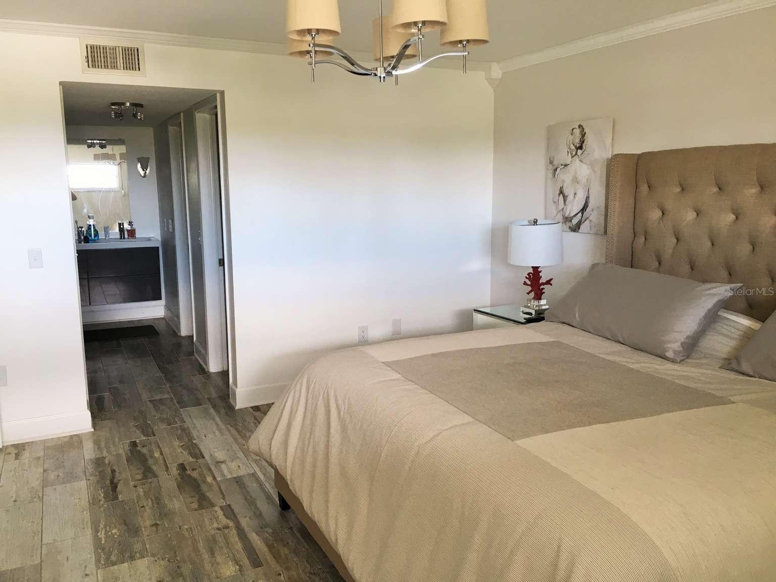 5000 GULF BLVD #303, ST PETERSBURG, FL, 33706