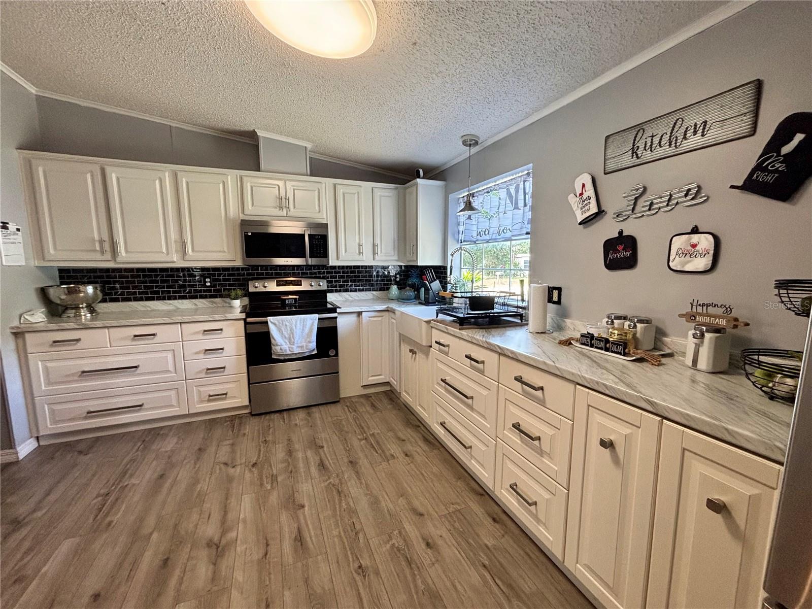 6433 ORRIS ST, ZEPHYRHILLS, FL, 33542