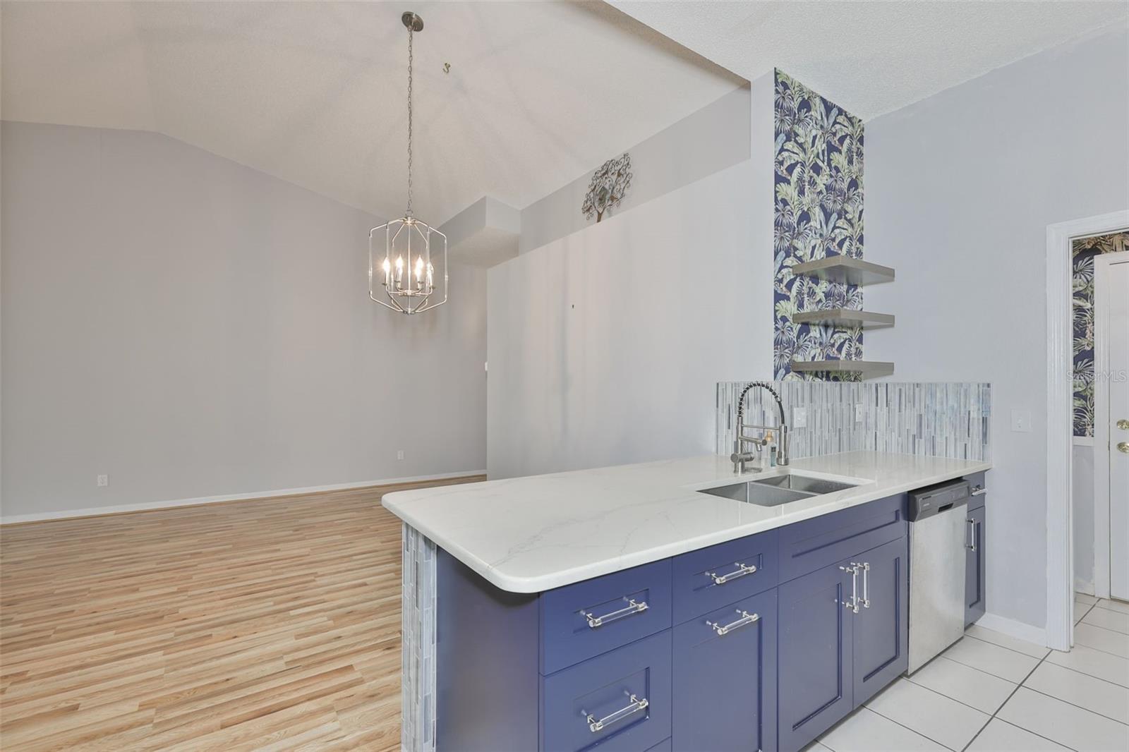 2020 NANTUCKET DR, SUN CITY CENTER, FL, 33573
