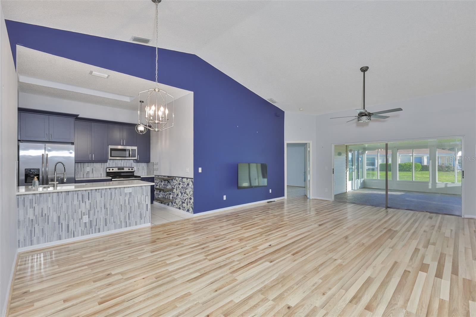 2020 NANTUCKET DR, SUN CITY CENTER, FL, 33573