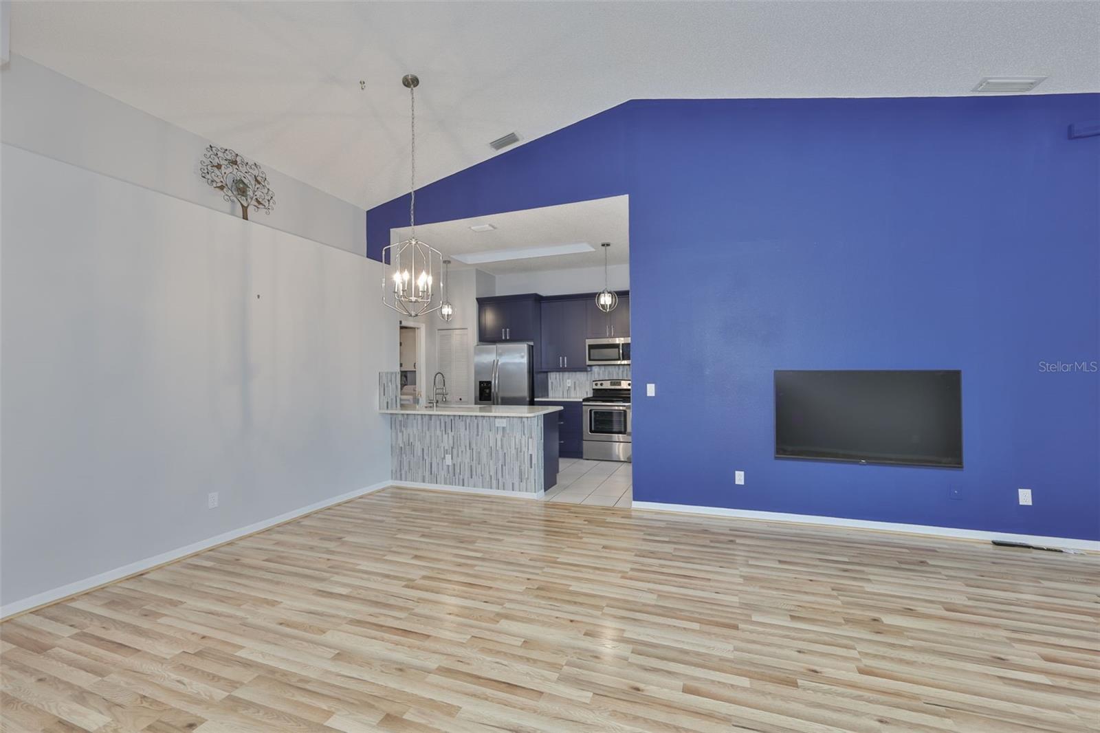 2020 NANTUCKET DR, SUN CITY CENTER, FL, 33573