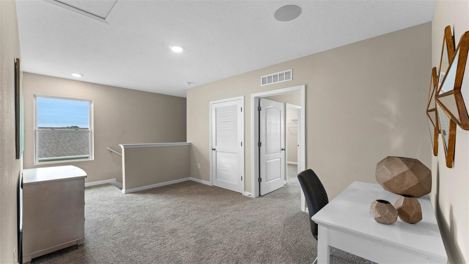 2061 WALNUT CREEK DR, KISSIMMEE, FL, 34744