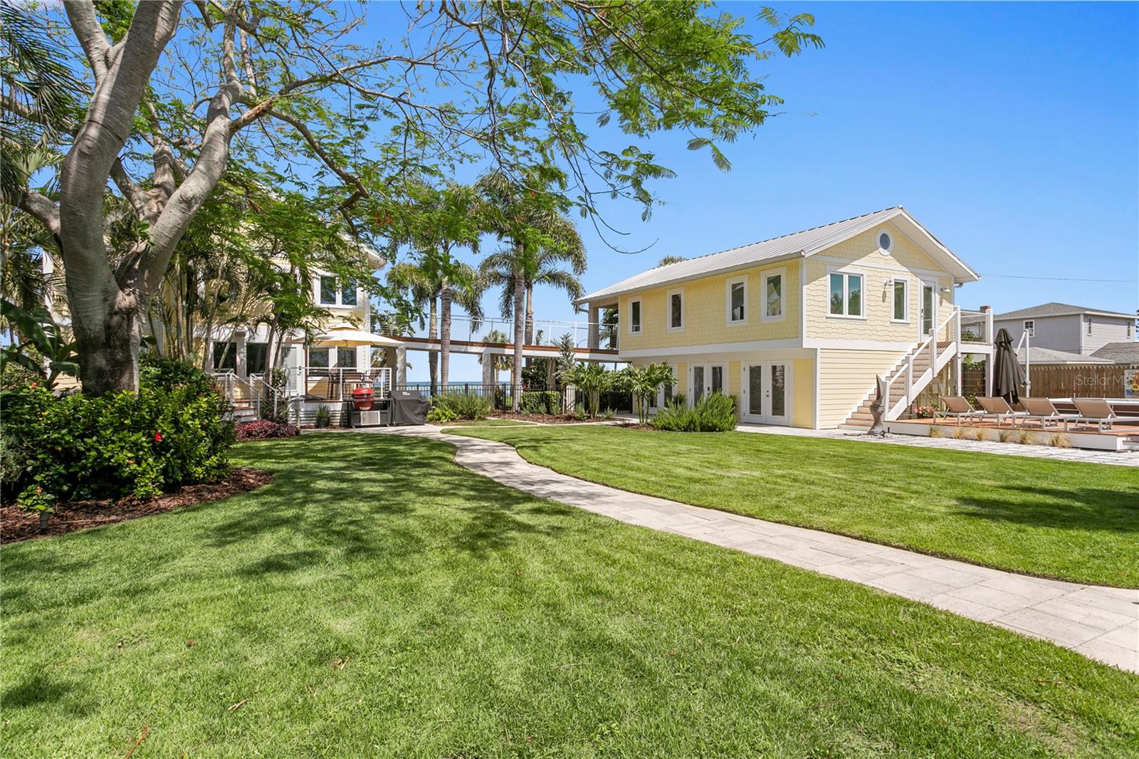 1803 BEACH DR SE, ST PETERSBURG, FL, 33705