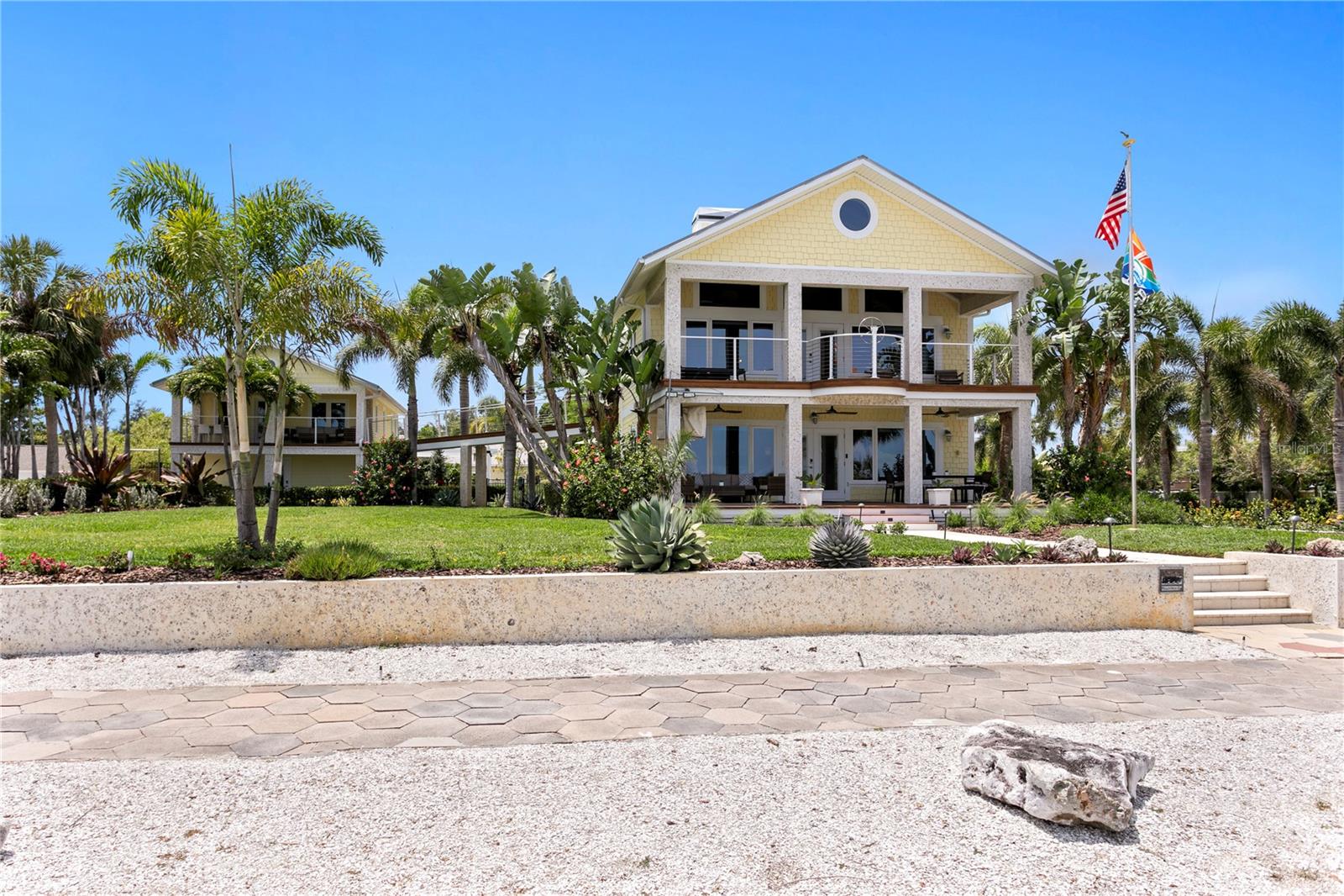 1803 BEACH DR SE, ST PETERSBURG, FL, 33705