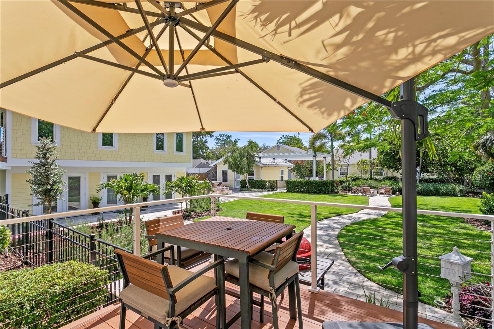 1803 BEACH DR SE, ST PETERSBURG, FL, 33705