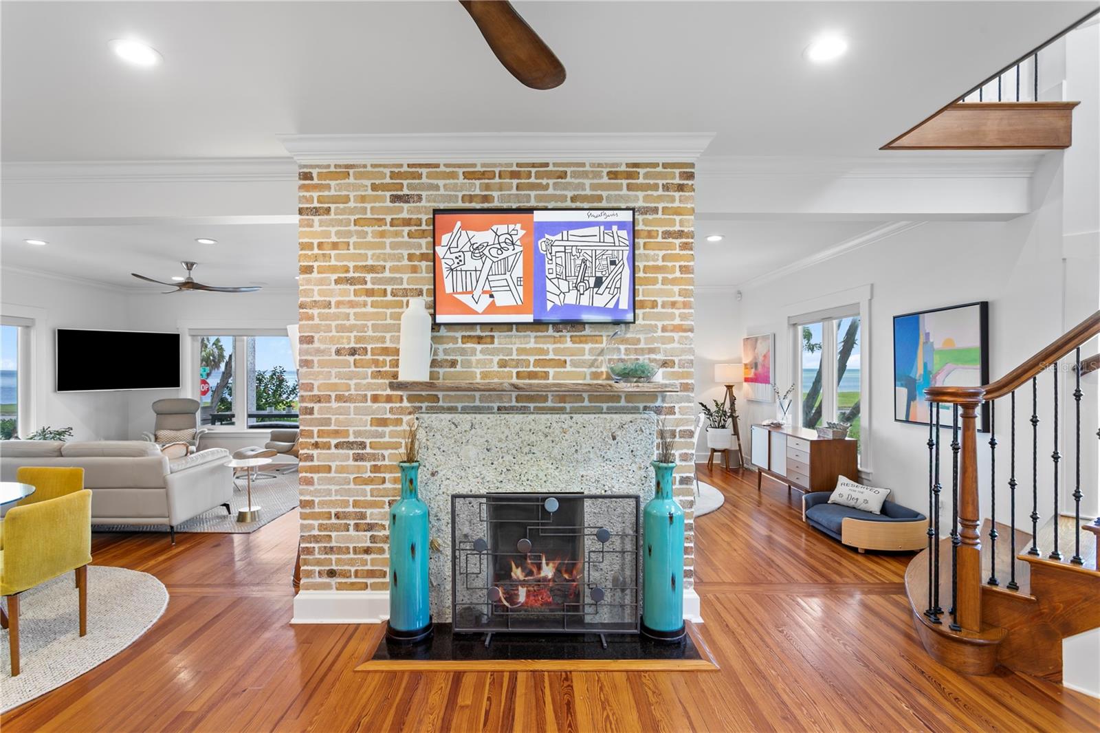 1803 BEACH DR SE, ST PETERSBURG, FL, 33705