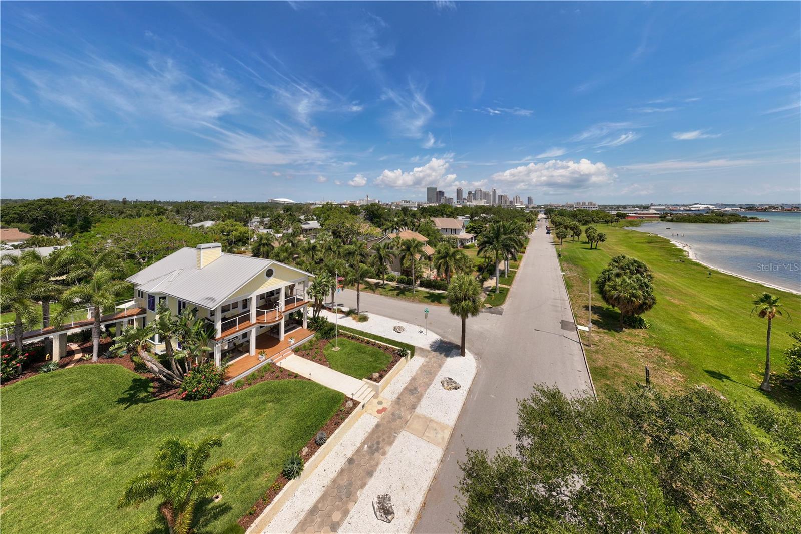1803 BEACH DR SE, ST PETERSBURG, FL, 33705
