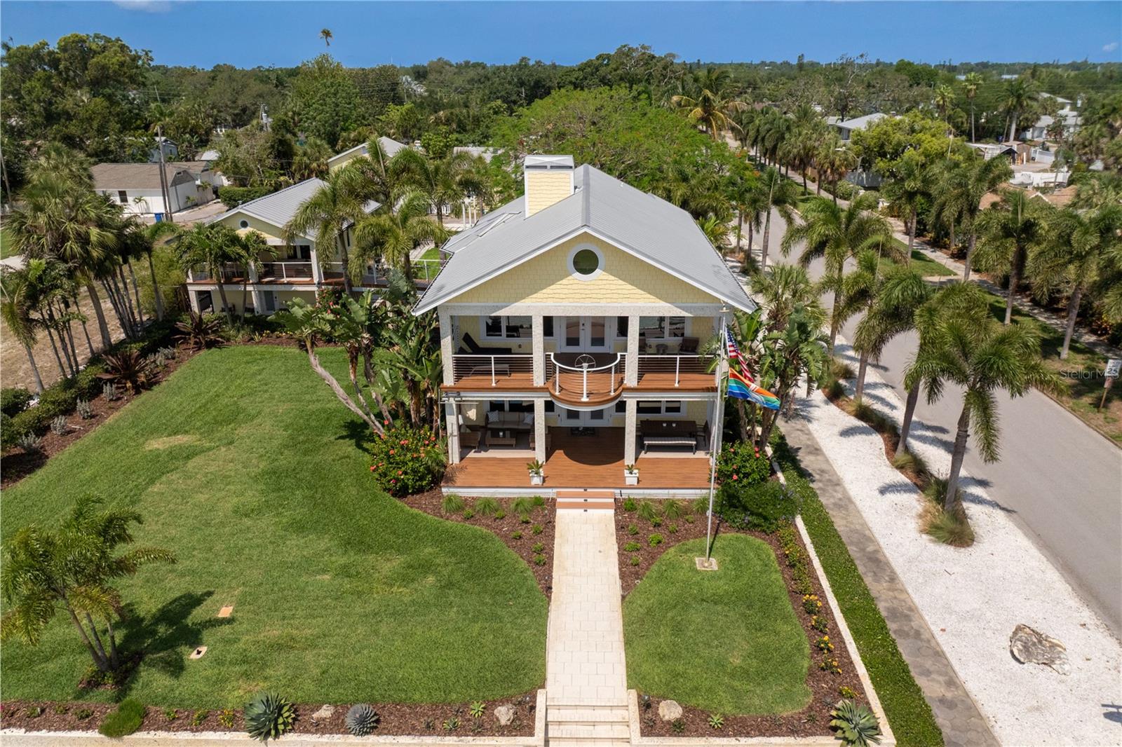 1803 BEACH DR SE, ST PETERSBURG, FL, 33705