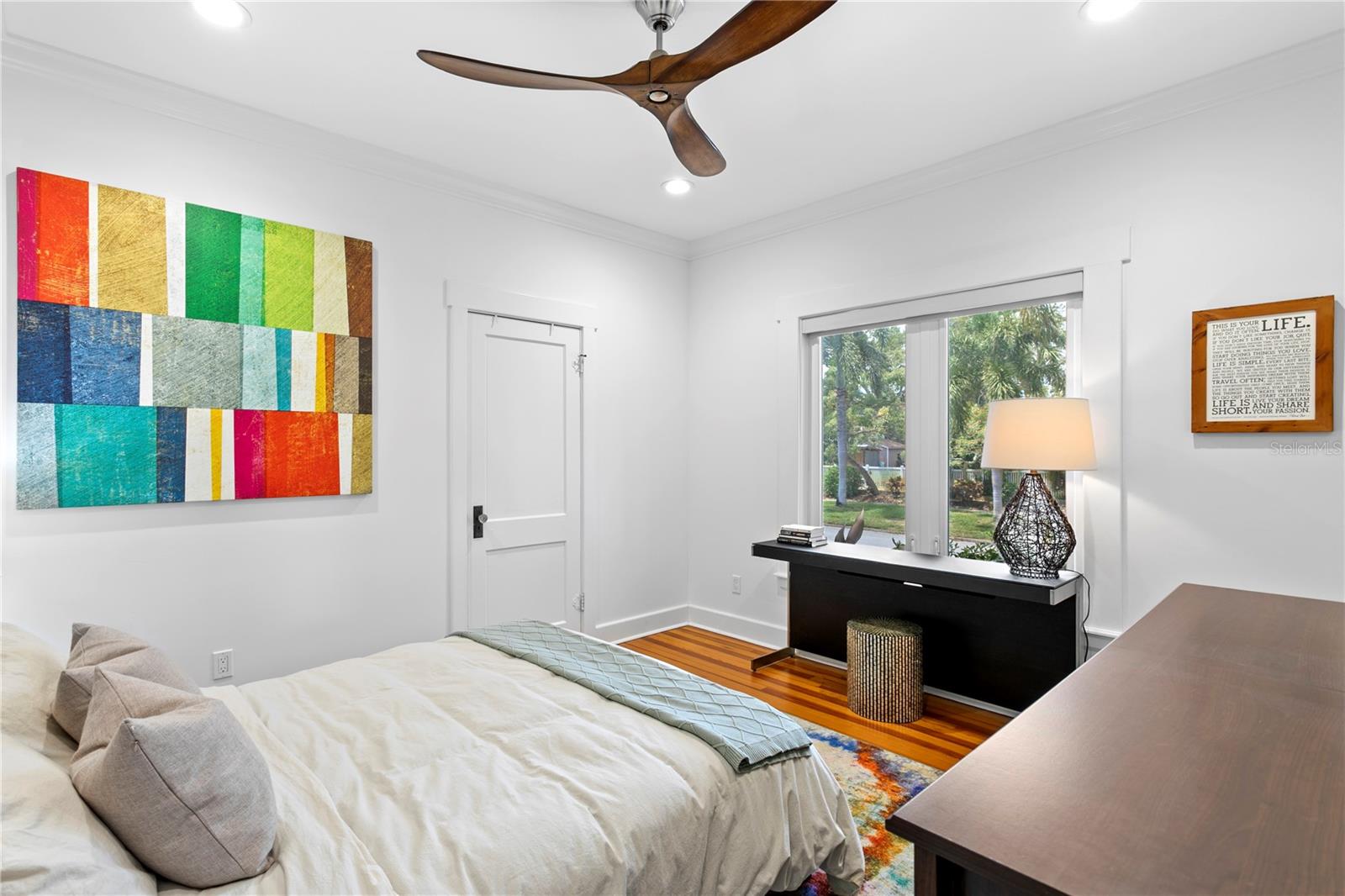1803 BEACH DR SE, ST PETERSBURG, FL, 33705