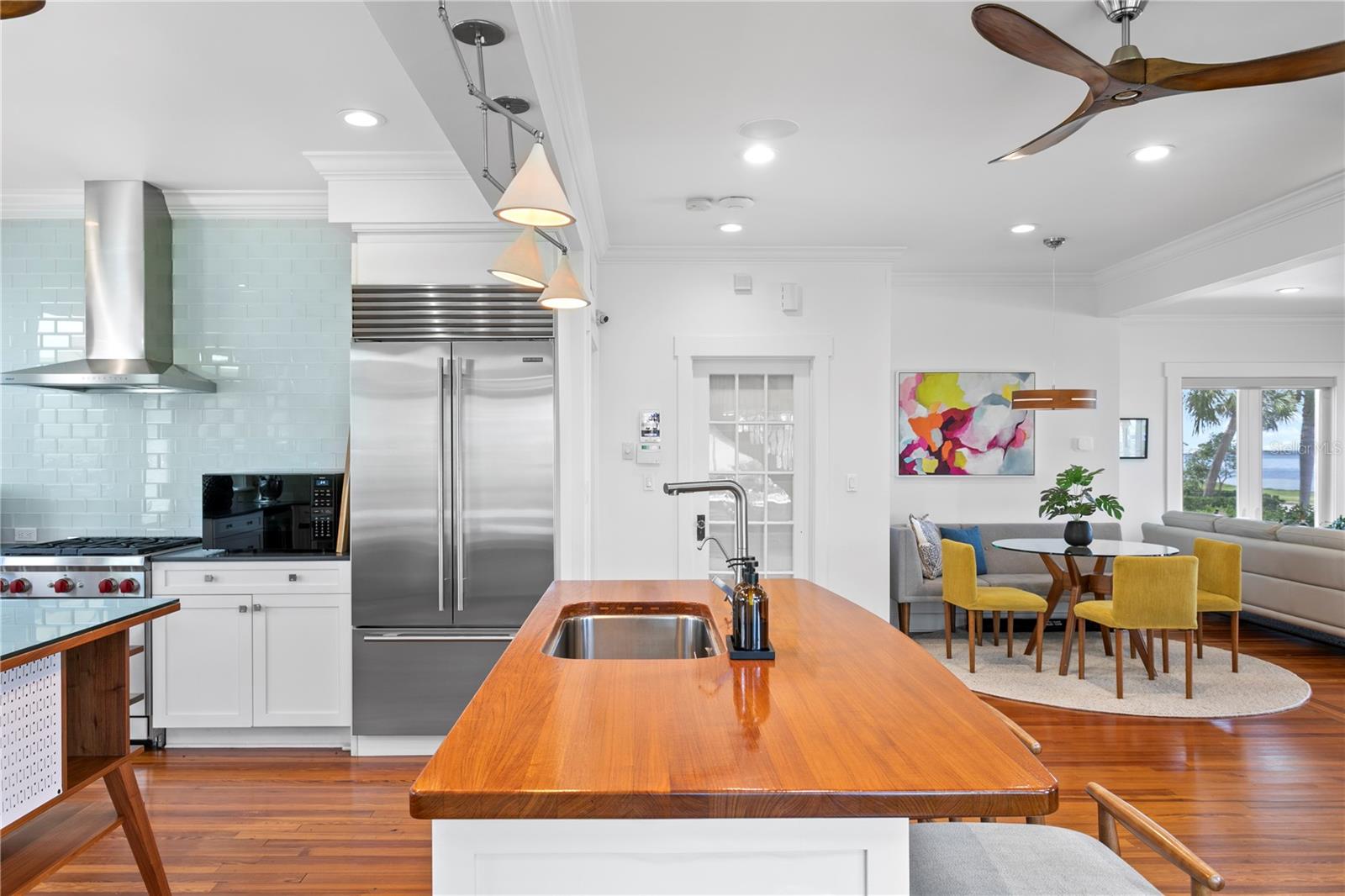 1803 BEACH DR SE, ST PETERSBURG, FL, 33705