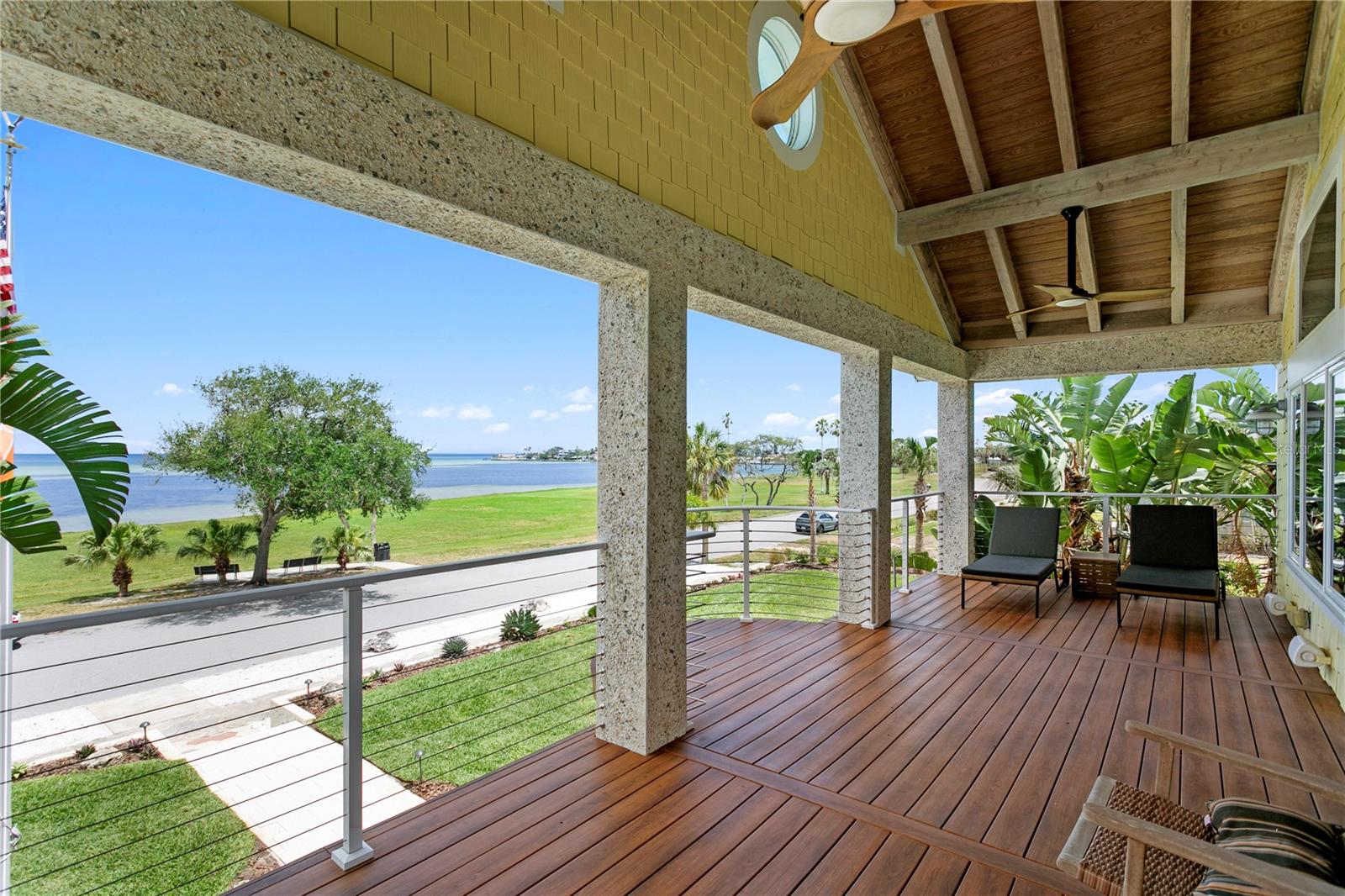 1803 BEACH DR SE, ST PETERSBURG, FL, 33705