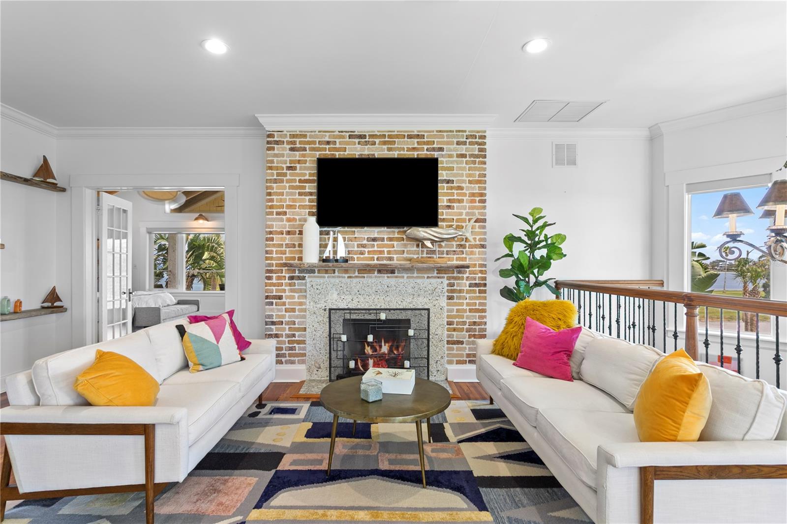 1803 BEACH DR SE, ST PETERSBURG, FL, 33705