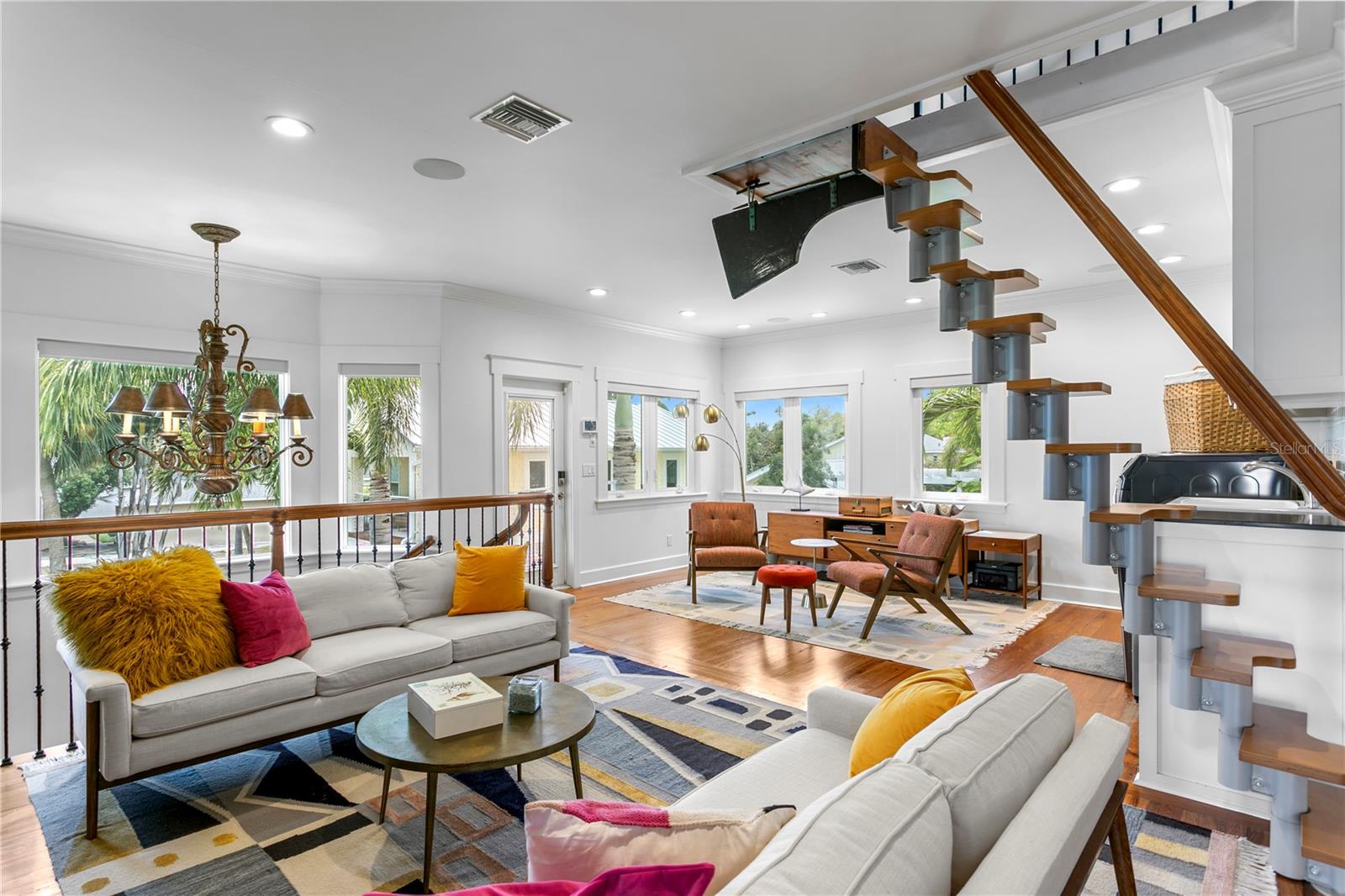 1803 BEACH DR SE, ST PETERSBURG, FL, 33705