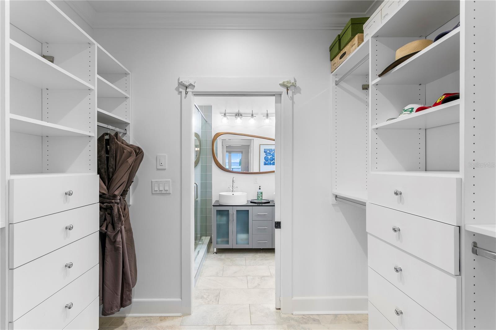 1803 BEACH DR SE, ST PETERSBURG, FL, 33705