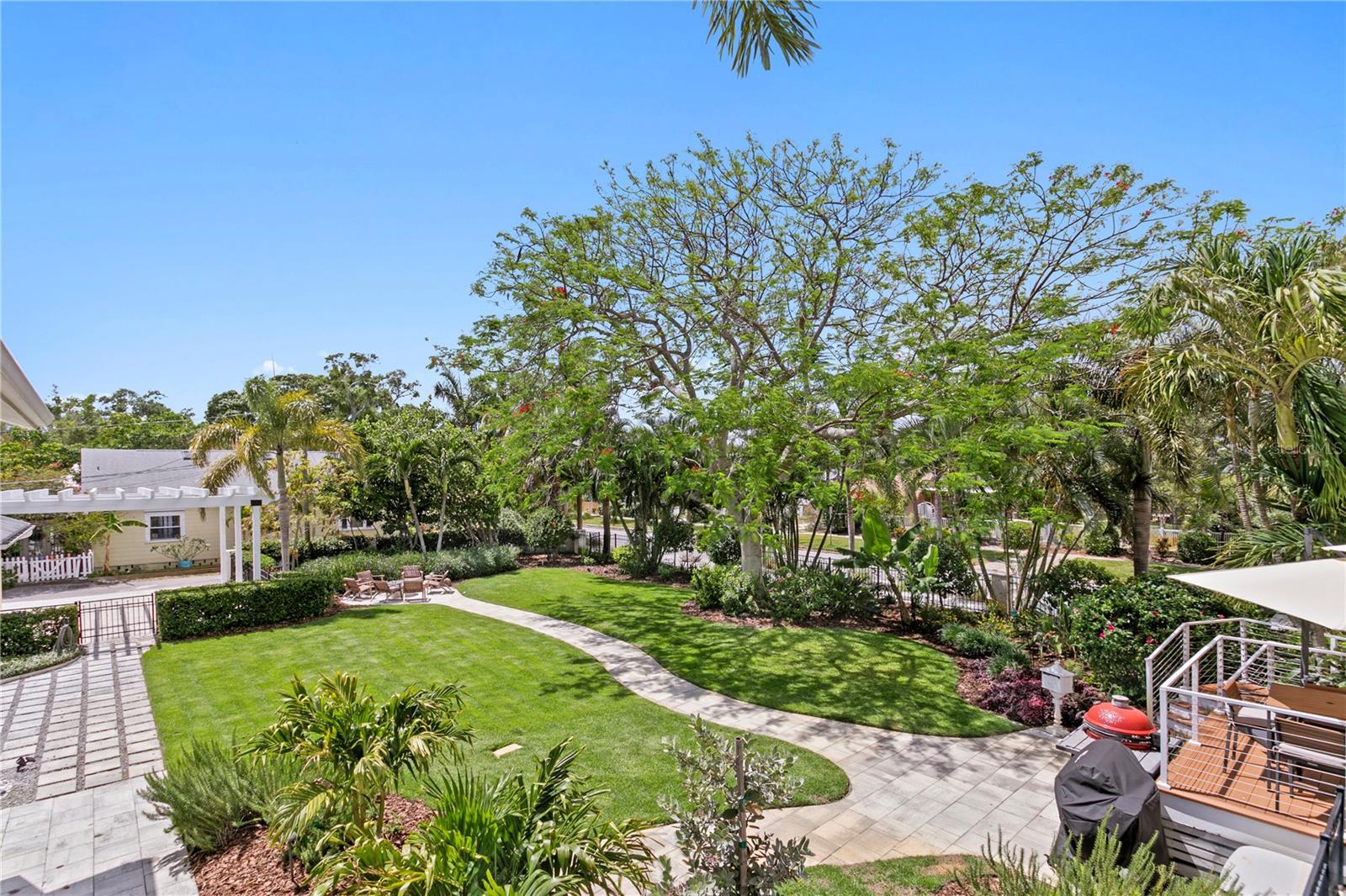 1803 BEACH DR SE, ST PETERSBURG, FL, 33705