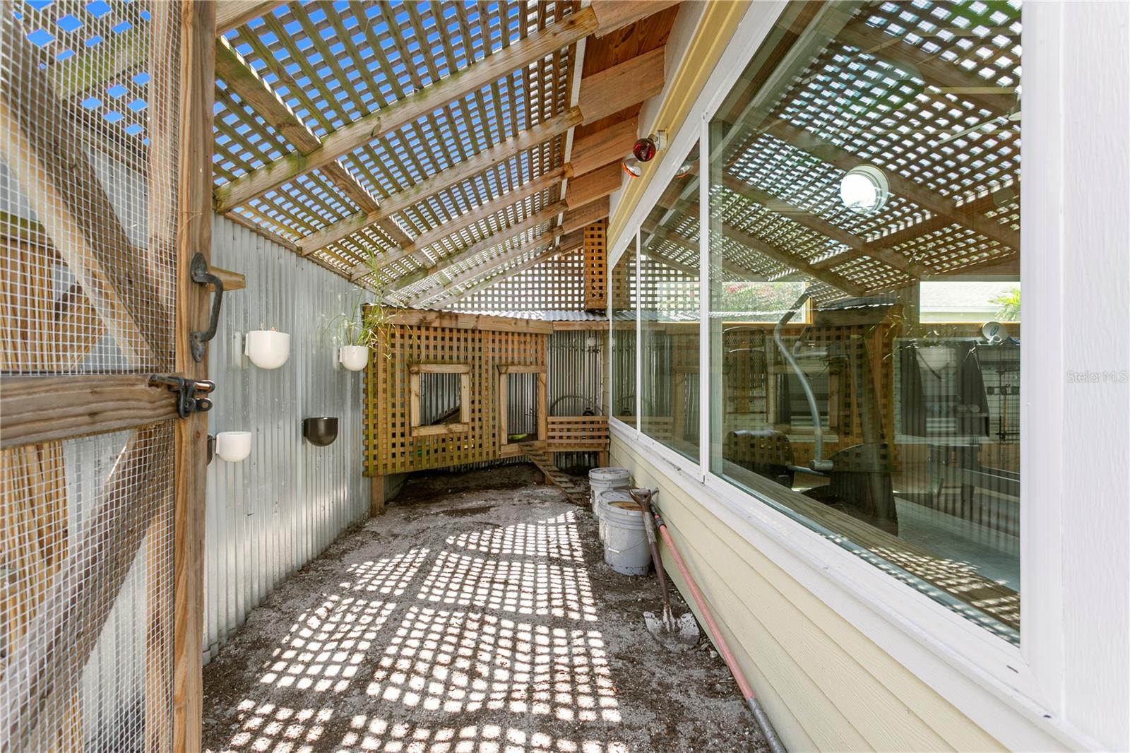 1803 BEACH DR SE, ST PETERSBURG, FL, 33705