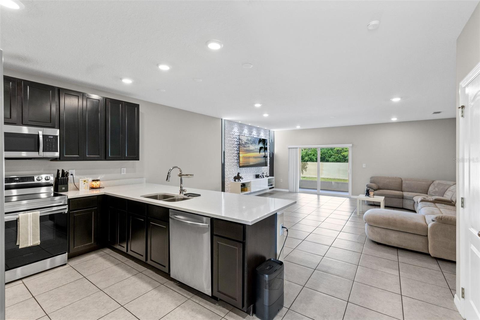 4827 CORAL CASTLE DR, KISSIMMEE, FL, 34746