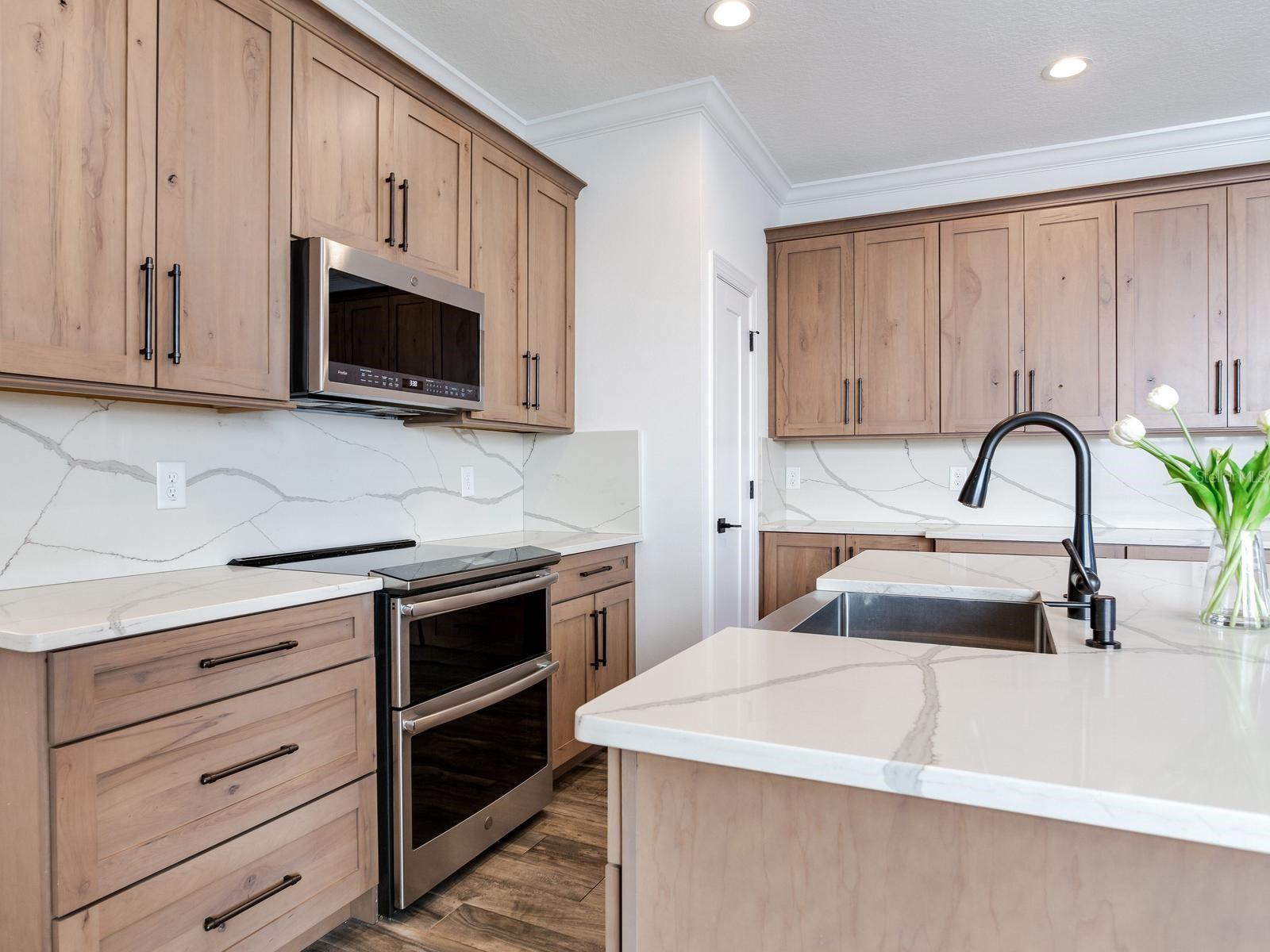 4413 W GRAY ST #2, TAMPA, FL, 33609