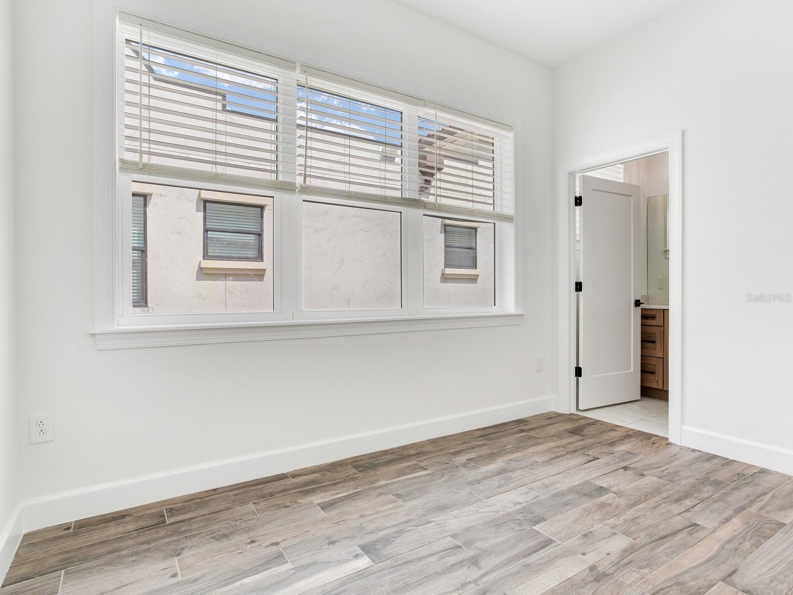 4413 W GRAY ST #2, TAMPA, FL, 33609