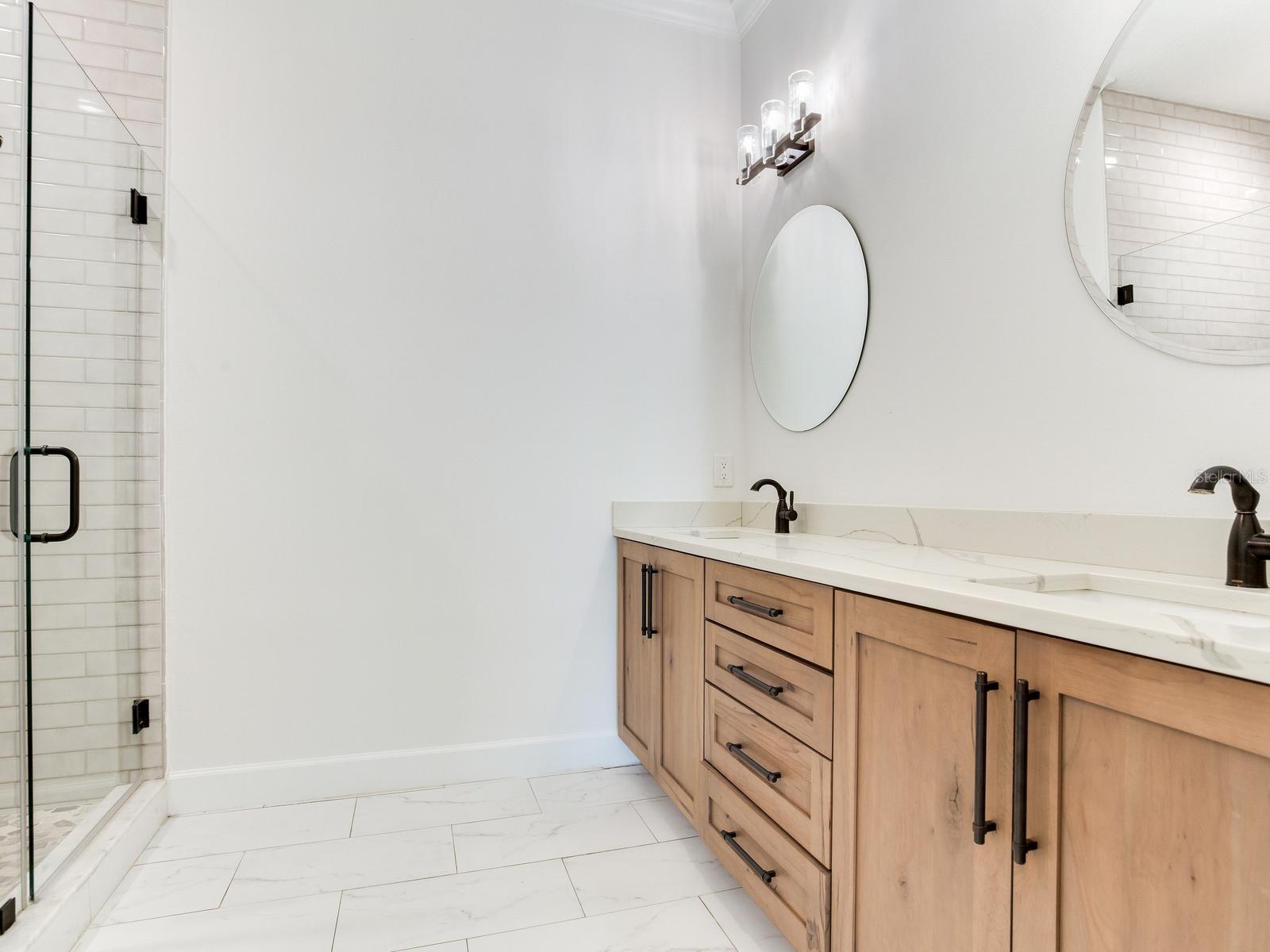 4413 W GRAY ST #2, TAMPA, FL, 33609
