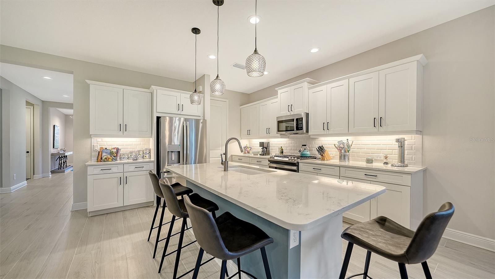 2550 WILD CHERRY PATH, SARASOTA, FL, 34240