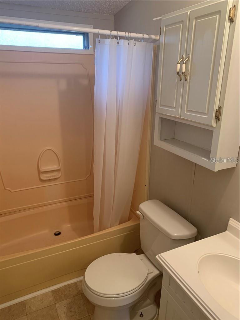 8731 LITHIA PINECREST RD, LITHIA, FL, 33547